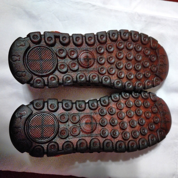 Shoes - Picture 4 of 4